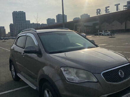 Серый Cанг Йонг Корандо, объемом двигателя 2 л и пробегом 70 тыс. км за 8000 $, фото 1 на Automoto.ua