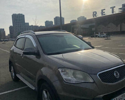 Сірий Cанг Йонг Korando, об'ємом двигуна 2 л та пробігом 70 тис. км за 8000 $, фото 1 на Automoto.ua