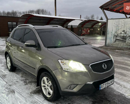 Серый Cанг Йонг Корандо, объемом двигателя 2 л и пробегом 145 тыс. км за 9000 $, фото 1 на Automoto.ua