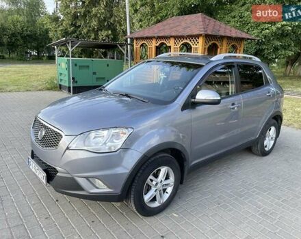 Сірий Cанг Йонг Korando, об'ємом двигуна 2 л та пробігом 163 тис. км за 8400 $, фото 1 на Automoto.ua