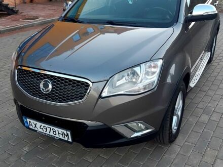 Сірий Cанг Йонг Korando, об'ємом двигуна 2 л та пробігом 190 тис. км за 7999 $, фото 1 на Automoto.ua