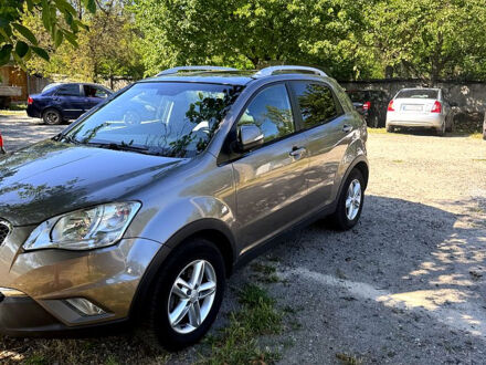 Cанг Йонг Korando 2012 у Запоріжжя на Automoto.ua Сірий Cанг Йонг Korando, об'ємом двигуна 2 л та пробігом 190 тис. км за 8500 $, фото 1 на Automoto.ua
