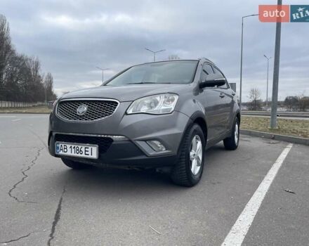 Серый Cанг Йонг Корандо, объемом двигателя 2 л и пробегом 235 тыс. км за 9500 $, фото 1 на Automoto.ua