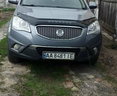 Сірий Cанг Йонг Korando, об'ємом двигуна 2 л та пробігом 180 тис. км за 8800 $, фото 1 на Automoto.ua