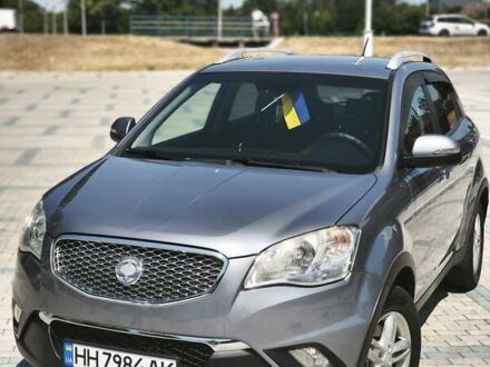 Сірий Cанг Йонг Korando, об'ємом двигуна 2 л та пробігом 165 тис. км за 10000 $, фото 1 на Automoto.ua