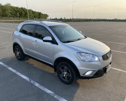 Сірий Cанг Йонг Korando, об'ємом двигуна 2 л та пробігом 195 тис. км за 8699 $, фото 1 на Automoto.ua