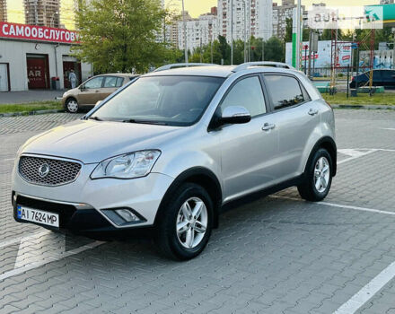 Сірий Cанг Йонг Korando, об'ємом двигуна 2 л та пробігом 100 тис. км за 7300 $, фото 1 на Automoto.ua