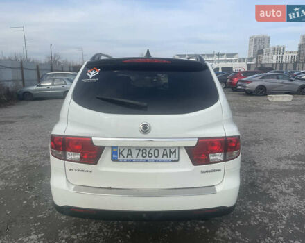 Белый Cанг Йонг Кирон, объемом двигателя 2 л и пробегом 399 тыс. км за 6300 $, фото 5 на Automoto.ua