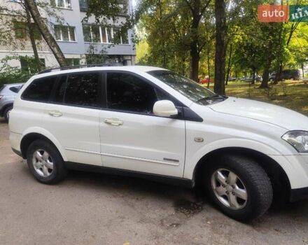 Белый Cанг Йонг Кирон, объемом двигателя 2 л и пробегом 151 тыс. км за 7800 $, фото 1 на Automoto.ua