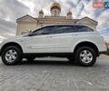 Білий Cанг Йонг Kyron, об'ємом двигуна 2 л та пробігом 50 тис. км за 12200 $, фото 3 на Automoto.ua