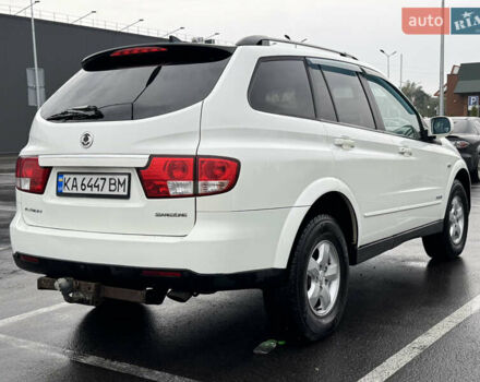 Белый Cанг Йонг Кирон, объемом двигателя 2 л и пробегом 162 тыс. км за 8500 $, фото 4 на Automoto.ua