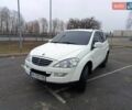 Белый Cанг Йонг Кирон, объемом двигателя 2 л и пробегом 150 тыс. км за 8200 $, фото 1 на Automoto.ua