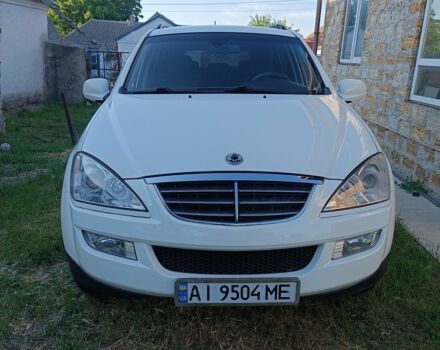 Білий Cанг Йонг Kyron, об'ємом двигуна 2 л та пробігом 250 тис. км за 8500 $, фото 1 на Automoto.ua