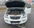 Белый Cанг Йонг Кирон, объемом двигателя 2 л и пробегом 150 тыс. км за 8000 $, фото 13 на Automoto.ua