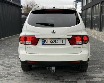 Cанг Йонг Kyron 2014 у Києві на Automoto.ua Білий Cанг Йонг Kyron, об'ємом двигуна 2 л та пробігом 180 тис. км за 9500 $, фото 5 на Automoto.ua