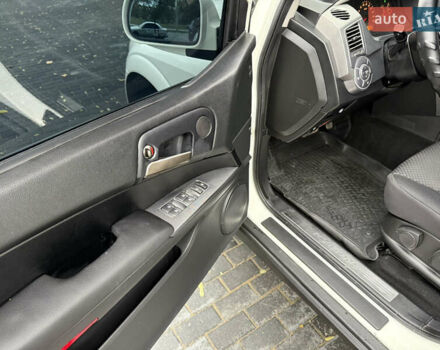 Белый Cанг Йонг Кирон, объемом двигателя 2 л и пробегом 180 тыс. км за 9500 $, фото 17 на Automoto.ua