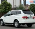 Білий Cанг Йонг Kyron, об'ємом двигуна 2 л та пробігом 300 тис. км за 7500 $, фото 13 на Automoto.ua