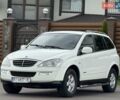 Білий Cанг Йонг Kyron, об'ємом двигуна 2 л та пробігом 300 тис. км за 7500 $, фото 4 на Automoto.ua