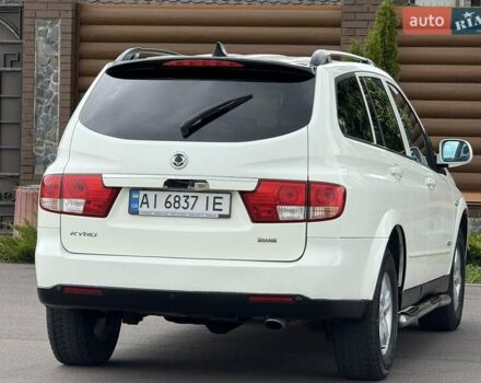 Білий Cанг Йонг Kyron, об'ємом двигуна 2 л та пробігом 300 тис. км за 7500 $, фото 21 на Automoto.ua