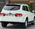 Білий Cанг Йонг Kyron, об'ємом двигуна 2 л та пробігом 300 тис. км за 7500 $, фото 22 на Automoto.ua