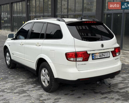 Белый Cанг Йонг Кирон, объемом двигателя 2 л и пробегом 180 тыс. км за 9500 $, фото 6 на Automoto.ua