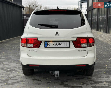 Белый Cанг Йонг Кирон, объемом двигателя 2 л и пробегом 180 тыс. км за 9500 $, фото 8 на Automoto.ua