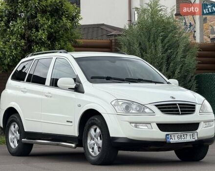 Білий Cанг Йонг Kyron, об'ємом двигуна 2 л та пробігом 300 тис. км за 7500 $, фото 11 на Automoto.ua