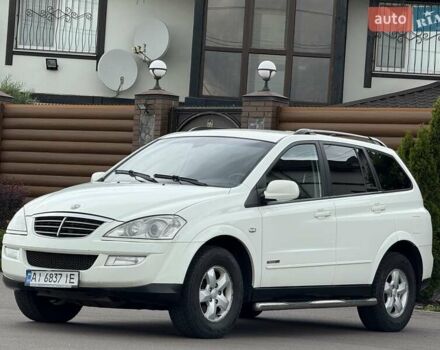 Білий Cанг Йонг Kyron, об'ємом двигуна 2 л та пробігом 300 тис. км за 7500 $, фото 6 на Automoto.ua