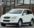 Білий Cанг Йонг Kyron, об'ємом двигуна 2 л та пробігом 300 тис. км за 7500 $, фото 1 на Automoto.ua