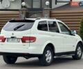 Білий Cанг Йонг Kyron, об'ємом двигуна 2 л та пробігом 300 тис. км за 7500 $, фото 25 на Automoto.ua