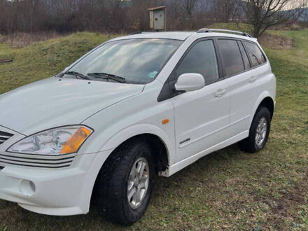 Cанг Йонг Кирон 2006 в Мукачеве на Automoto.ua Белый Cанг Йонг Кирон, объемом двигателя 2 л и пробегом 185 тыс. км за 6500 $, фото 1 на Automoto.ua