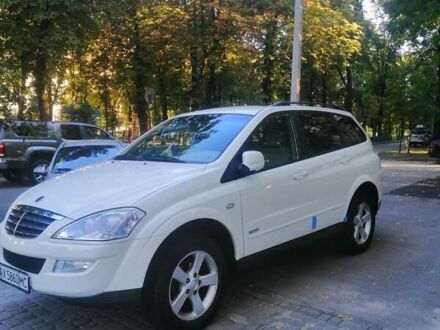 Cанг Йонг Kyron 2013 у Харкові на Automoto.ua Білий Cанг Йонг Kyron, об'ємом двигуна 2.3 л та пробігом 27 тис. км за 17700 $, фото 1 на Automoto.ua