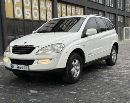 Cанг Йонг Кирон 2014 в Киеве на Automoto.ua Белый Cанг Йонг Кирон, объемом двигателя 2 л и пробегом 180 тыс. км за 9500 $, фото 1 на Automoto.ua