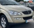 Бежевый Cанг Йонг Кирон, объемом двигателя 2 л и пробегом 73 тыс. км за 9199 $, фото 1 на Automoto.ua