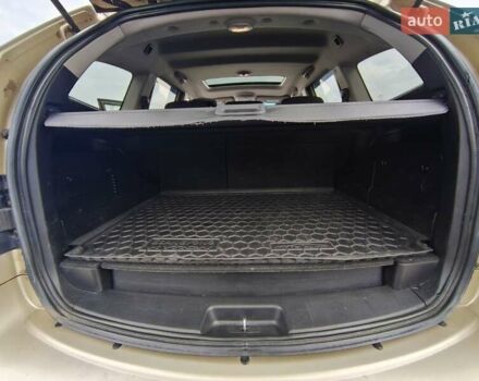 Бежевый Cанг Йонг Кирон, объемом двигателя 2 л и пробегом 221 тыс. км за 7500 $, фото 10 на Automoto.ua