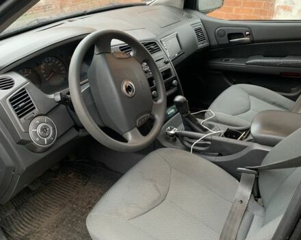 Чорний Cанг Йонг Kyron, об'ємом двигуна 2 л та пробігом 250 тис. км за 3600 $, фото 5 на Automoto.ua