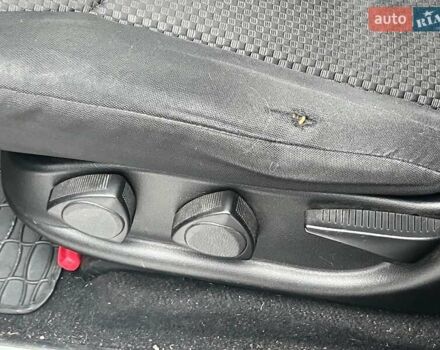 Чорний Cанг Йонг Kyron, об'ємом двигуна 2 л та пробігом 285 тис. км за 4490 $, фото 18 на Automoto.ua