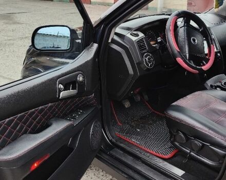 Черный Cанг Йонг Кирон, объемом двигателя 2 л и пробегом 172 тыс. км за 7143 $, фото 4 на Automoto.ua