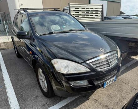 Черный Cанг Йонг Кирон, объемом двигателя 2 л и пробегом 170 тыс. км за 4069 $, фото 1 на Automoto.ua