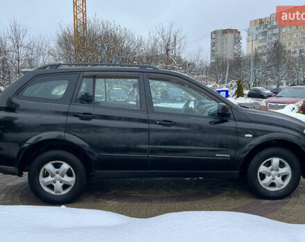 Черный Cанг Йонг Кирон, объемом двигателя 2 л и пробегом 117 тыс. км за 8200 $, фото 7 на Automoto.ua