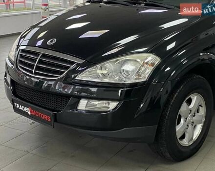 Черный Cанг Йонг Кирон, объемом двигателя 2.3 л и пробегом 221 тыс. км за 7290 $, фото 3 на Automoto.ua