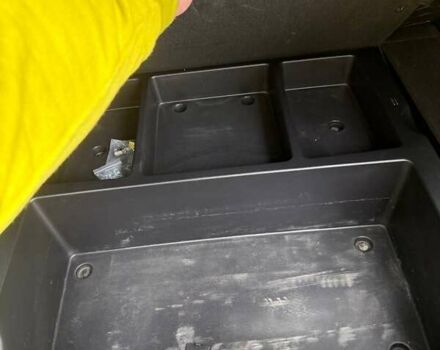 Черный Cанг Йонг Кирон, объемом двигателя 2 л и пробегом 150 тыс. км за 8300 $, фото 5 на Automoto.ua