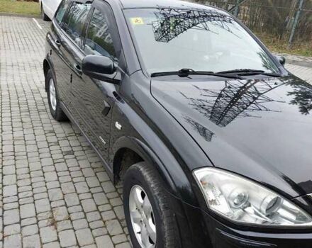 Черный Cанг Йонг Кирон, объемом двигателя 2.3 л и пробегом 129 тыс. км за 6900 $, фото 5 на Automoto.ua