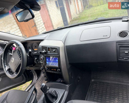 Чорний Cанг Йонг Kyron, об'ємом двигуна 2.3 л та пробігом 113 тис. км за 7500 $, фото 15 на Automoto.ua