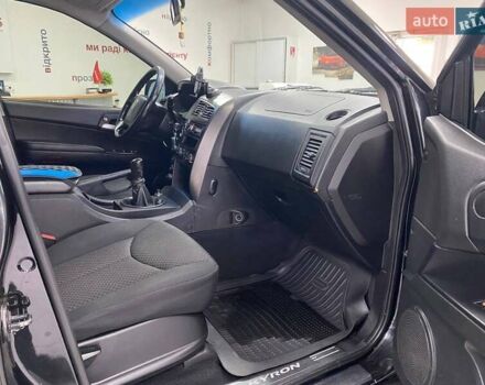 Черный Cанг Йонг Кирон, объемом двигателя 2.3 л и пробегом 221 тыс. км за 6490 $, фото 27 на Automoto.ua