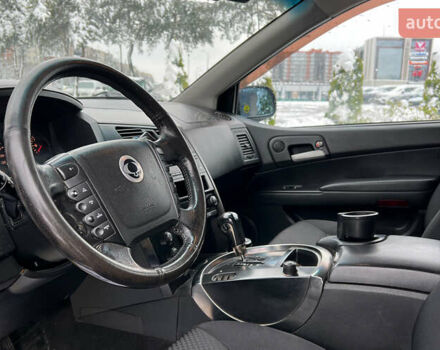 Черный Cанг Йонг Кирон, объемом двигателя 2 л и пробегом 117 тыс. км за 8200 $, фото 9 на Automoto.ua