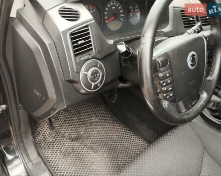 Cанг Йонг Kyron 2010 у Лубнах на Automoto.ua Чорний Cанг Йонг Kyron, об'ємом двигуна 2 л та пробігом 142 тис. км за 8600 $, фото 5 на Automoto.ua