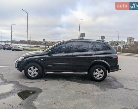 Черный Cанг Йонг Кирон, объемом двигателя 2 л и пробегом 155 тыс. км за 8000 $, фото 1 на Automoto.ua