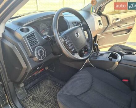 Чорний Cанг Йонг Kyron, об'ємом двигуна 2 л та пробігом 133 тис. км за 10000 $, фото 15 на Automoto.ua