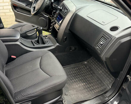 Чорний Cанг Йонг Kyron, об'ємом двигуна 2.3 л та пробігом 113 тис. км за 7500 $, фото 16 на Automoto.ua